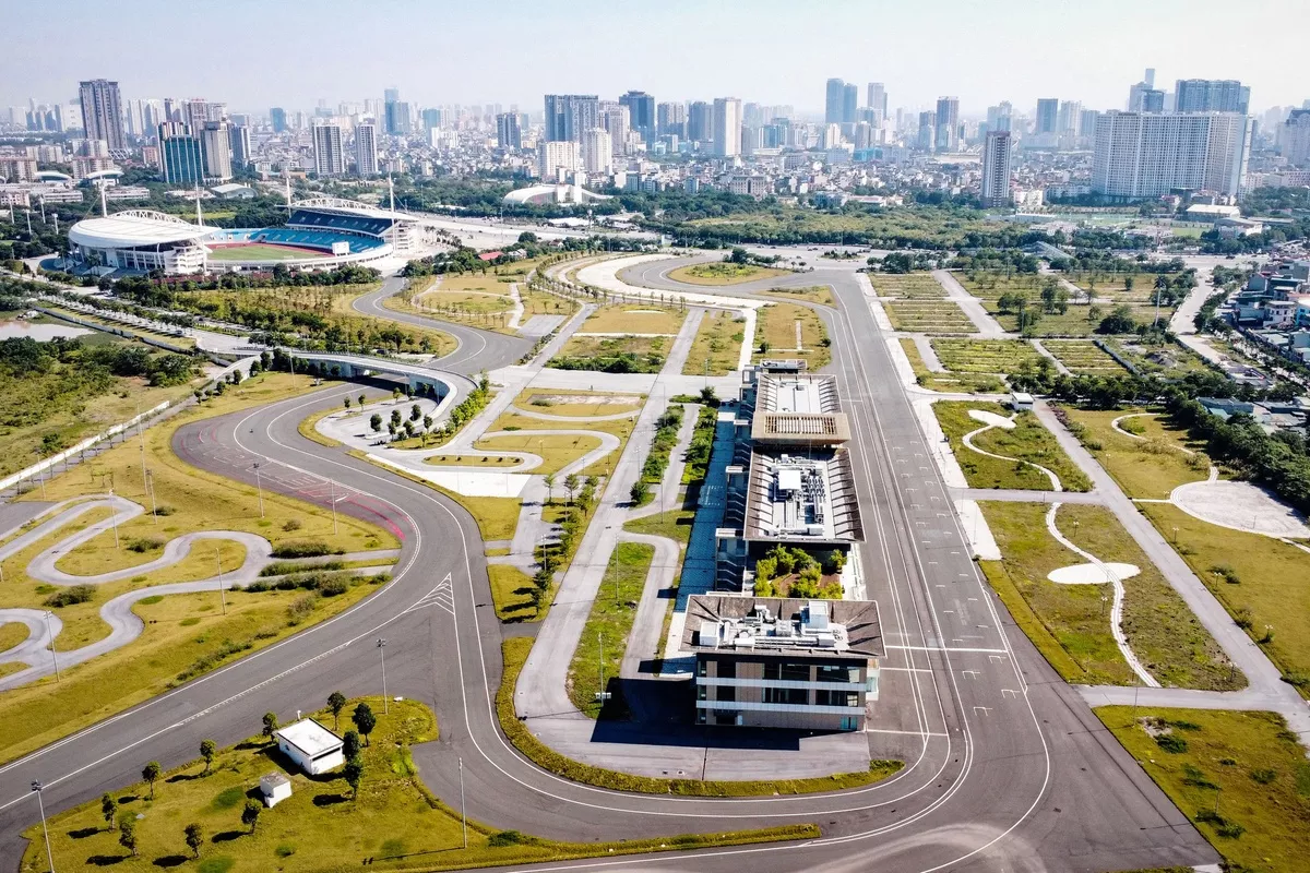 Matorrales y abandono en el circuito en el que nunca compitió la Fórmula 1 en Vietnam