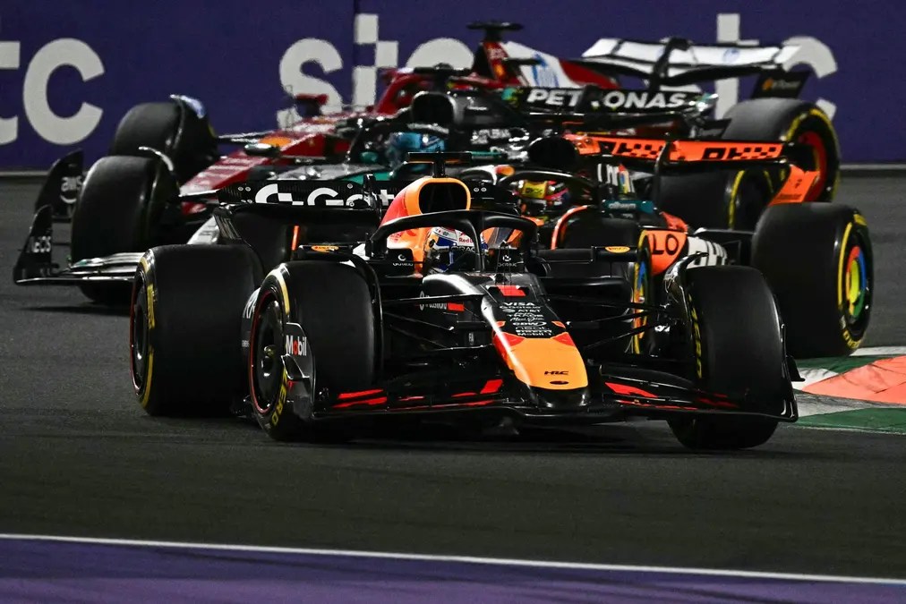 FIA planeja apoio até financeiro a fabricantes de motor com déficit de desempenho em 2026