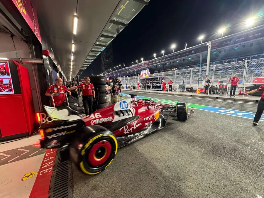 Ferrari ve “potencial” en Jeddah, pero dice que tiene el deber de “hacer un mejor trabajo”