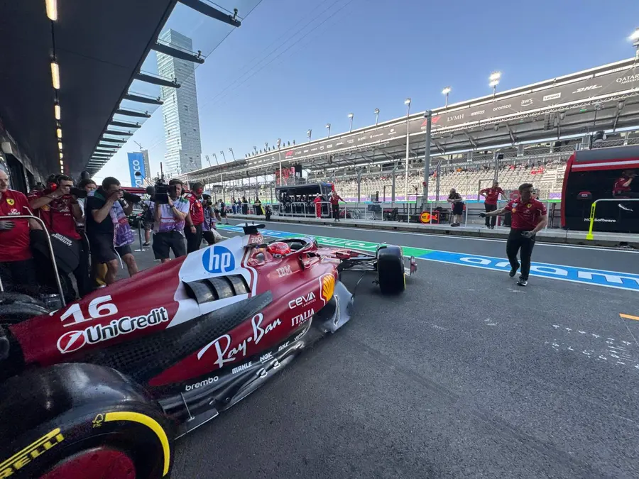 Ferrari espera directiva técnica en España para actualizar también la parte trasera del SF-25
