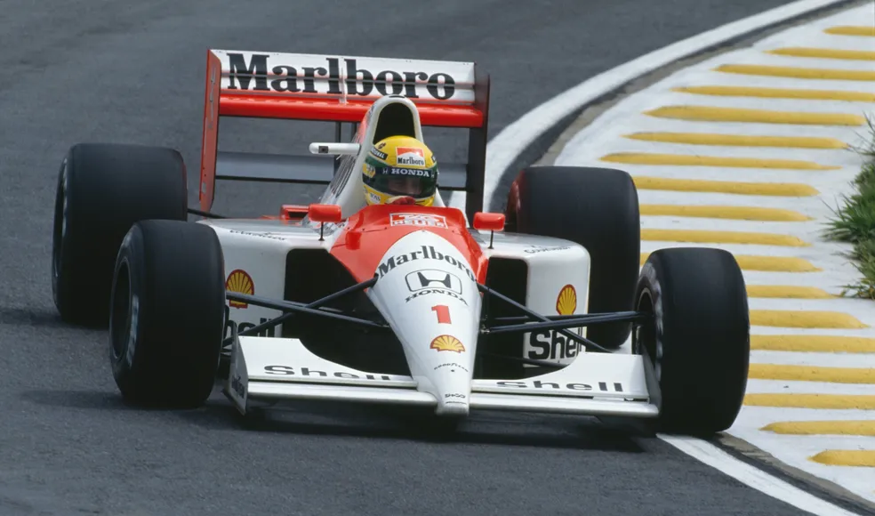 Senna, Hamilton e até Brad Pitt: McLaren põe cinco carros históricos da F1 à venda