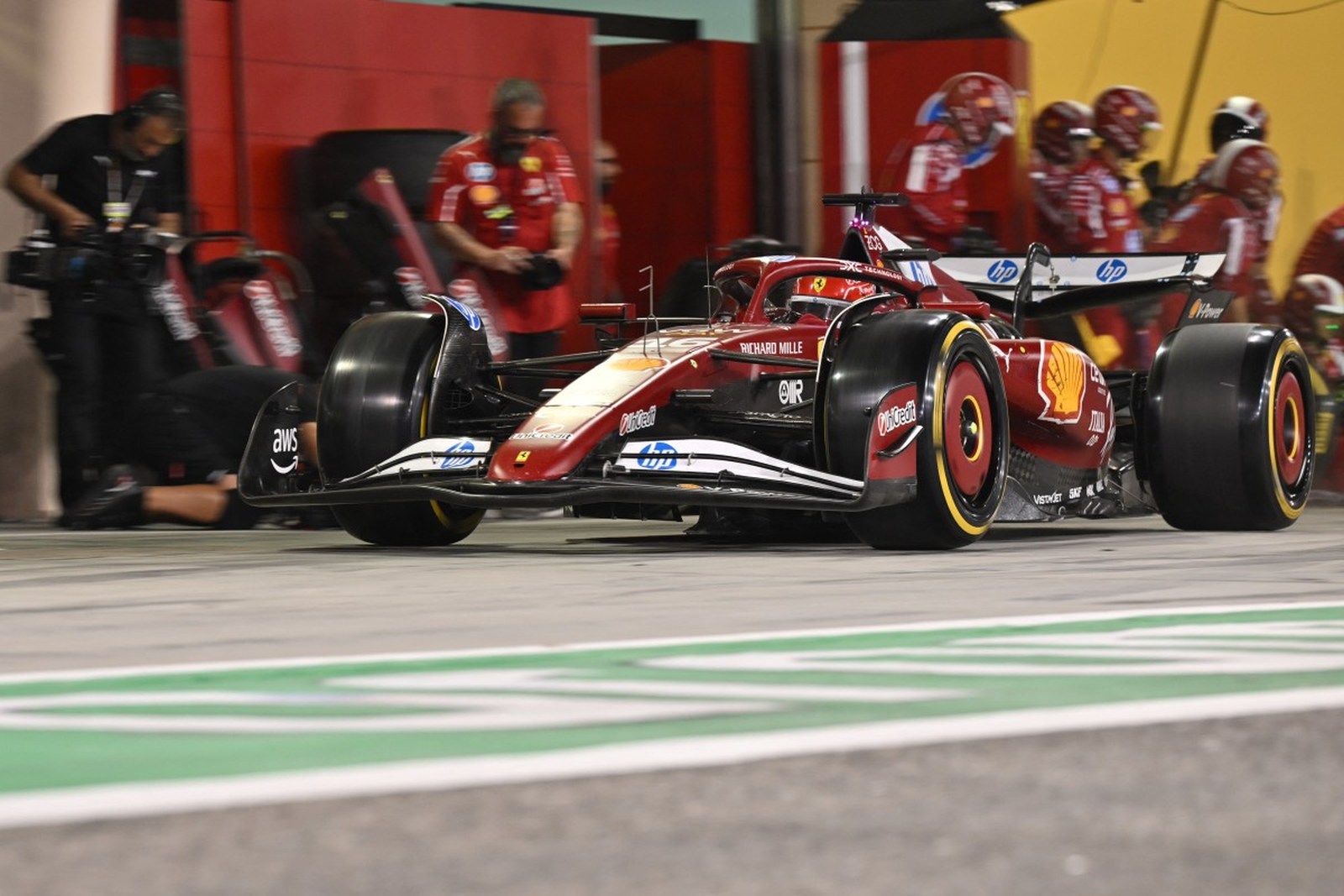 Ferrari lamenta safety-car em “pior momento” no Bahrein: “Fazíamos o melhor stint”