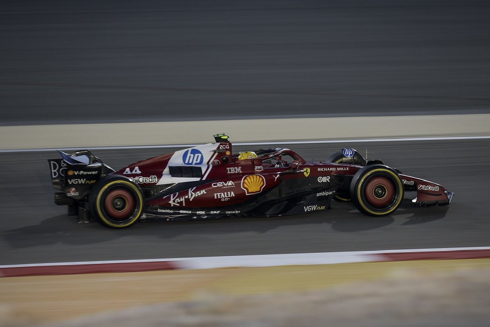 Ferrari rebate críticas e diz que queda na F1 “não é por mudança de conceito” da SF-25