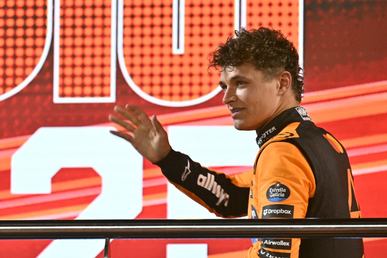 McLaren defende “estilo próprio” de Norris em lamentos no Bahrein: “Campeões faziam igual”