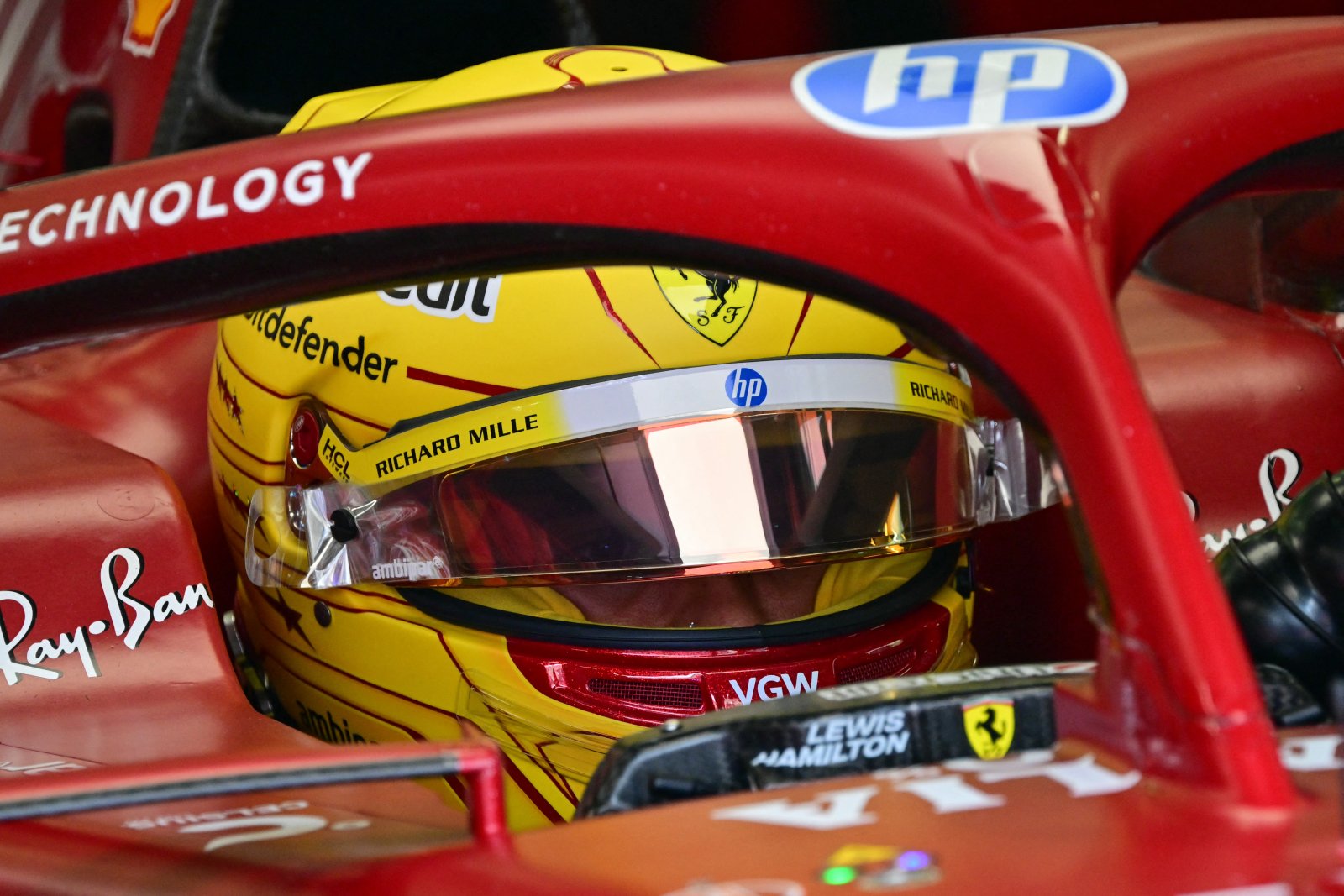 Hamilton busca consistência e garante que “atualizações estão funcionando” no Bahrein
