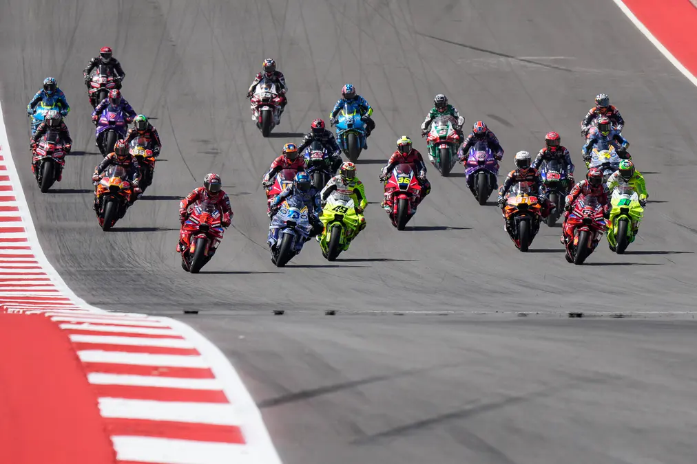 MotoGP sigue a F1 y anuncia votación de los fans para el “Piloto de la Carrera” desde Jerez