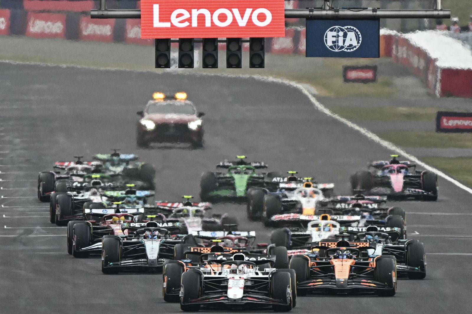 Ímola fora, Madri dentro e São Paulo em tripleta: F1 divulga calendário de 2026