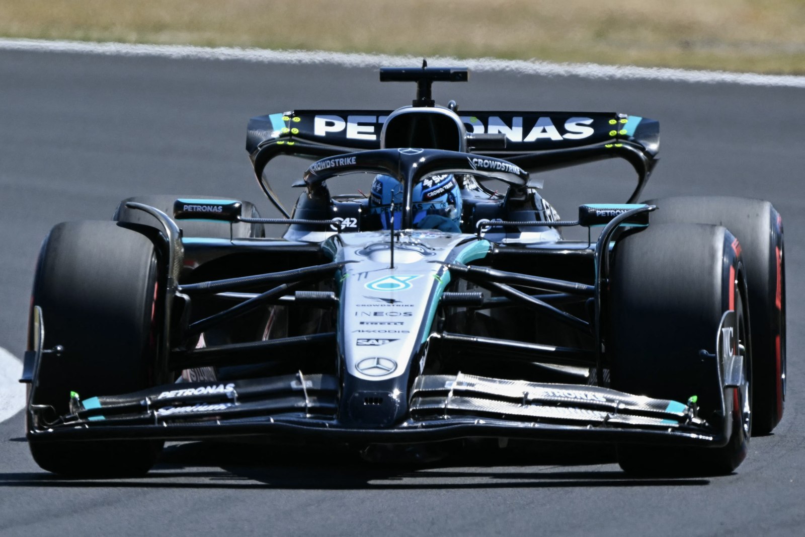Mercedes projeta briga por pódio no Japão e crava: “McLaren é força a ser batida”