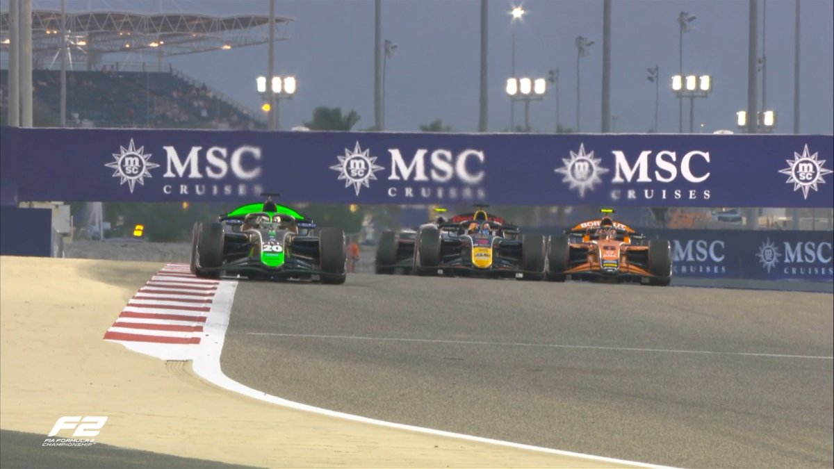 Martí ultrapassa Beganovic, Verschoor e Dürksen nas voltas finais e vence sprint da F2 no Bahrein