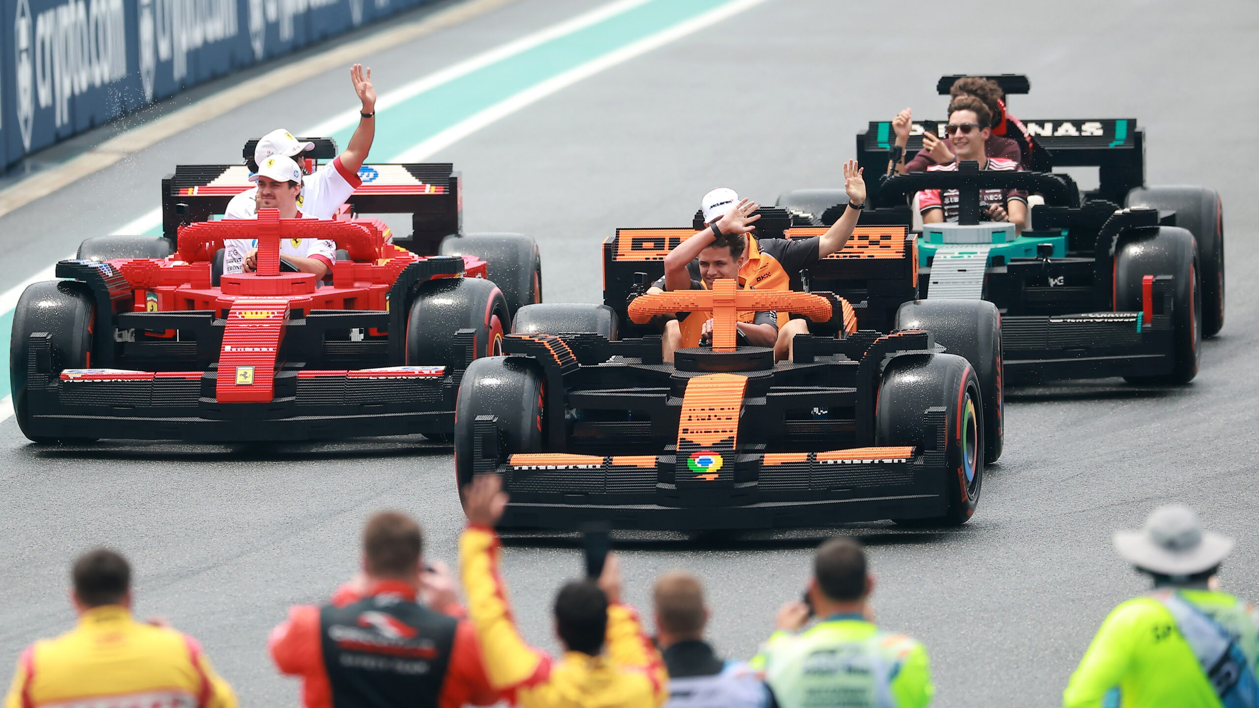 GP da Inglaterra repete corrida de Lego em 2026 com carro individual por piloto