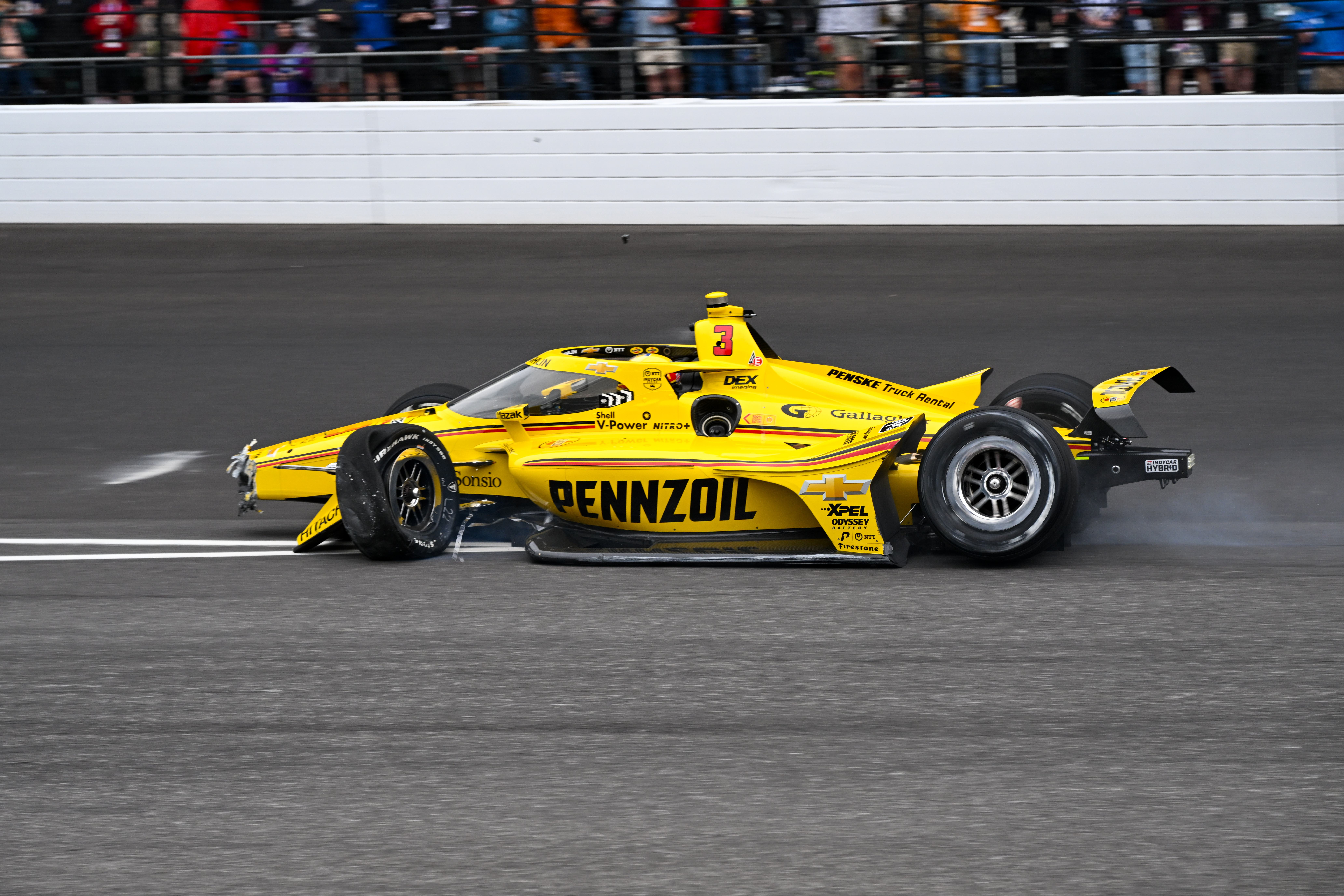 McLaughlin revela conversa com Larson após deboche na Indy 500: “Tudo certo entre nós”