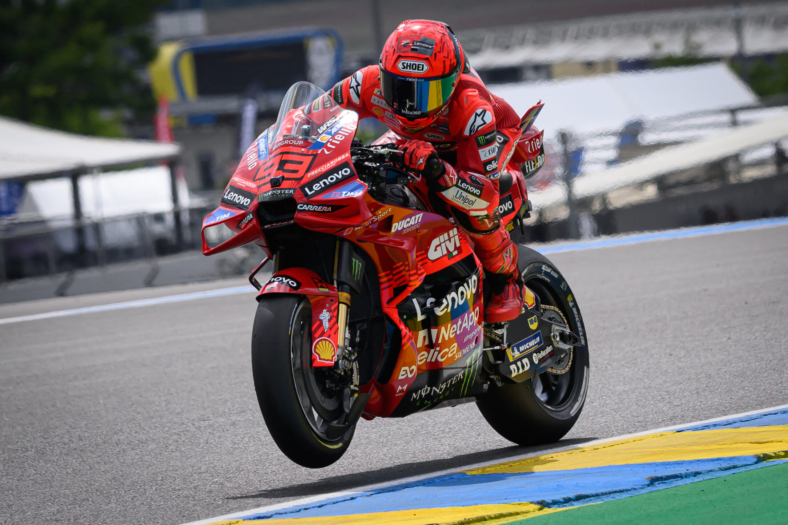Marc Márquez vence corrida sprint na França e faz história na MotoGP. Quartararo é 4º