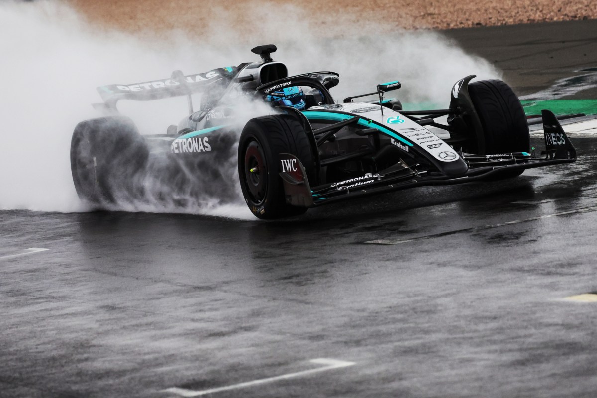 Pirelli completa el test de neumáticos F1 2026 en Silverstone con Russell y Antonelli