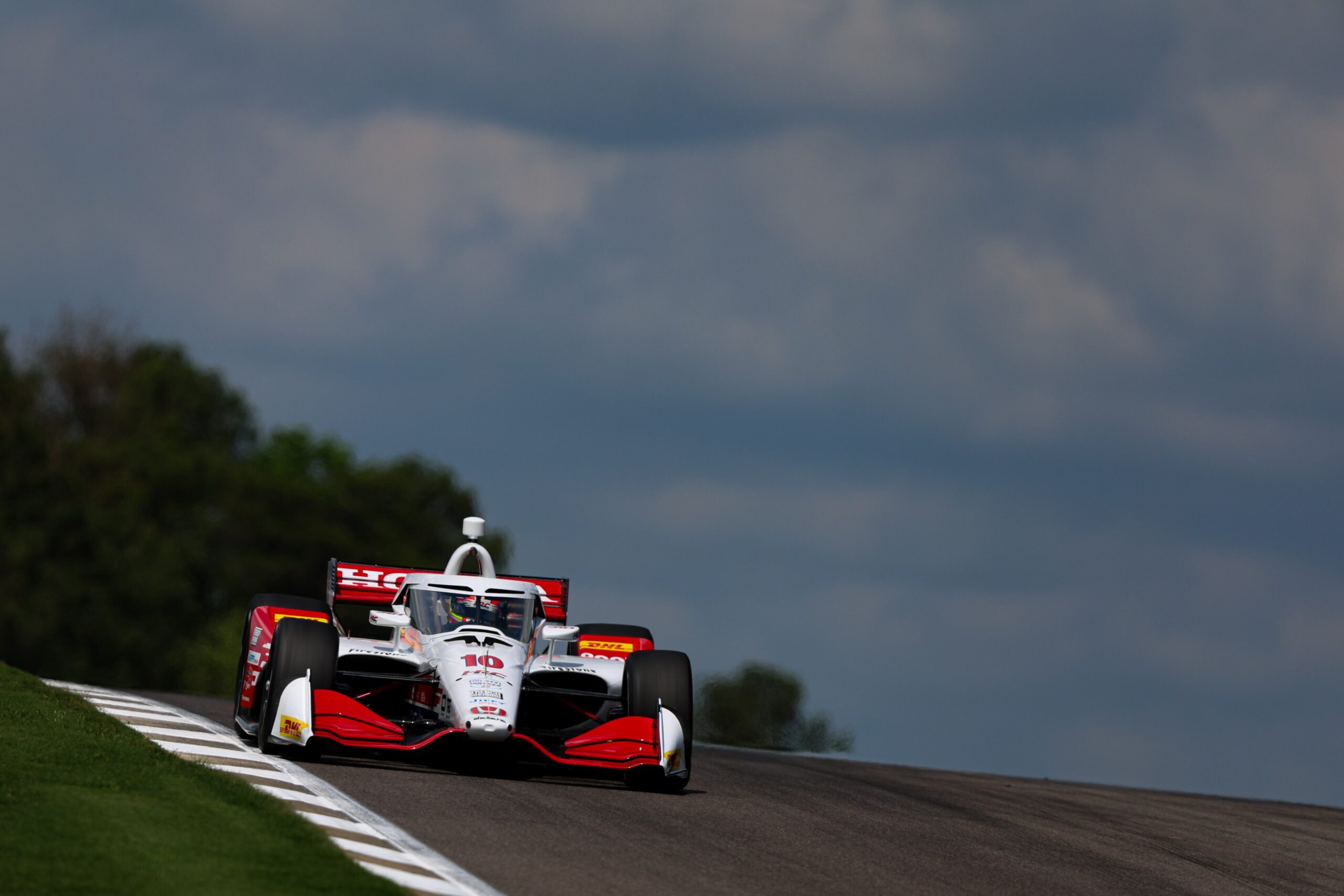 Palou reestabelece ordem contra rivais e crava pole do GP do Alabama da Indy