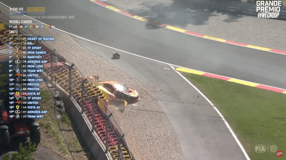 Gelael roda McLaren #95 em disputa com Mercedes #60 e estampa muro nas 6H de Spa