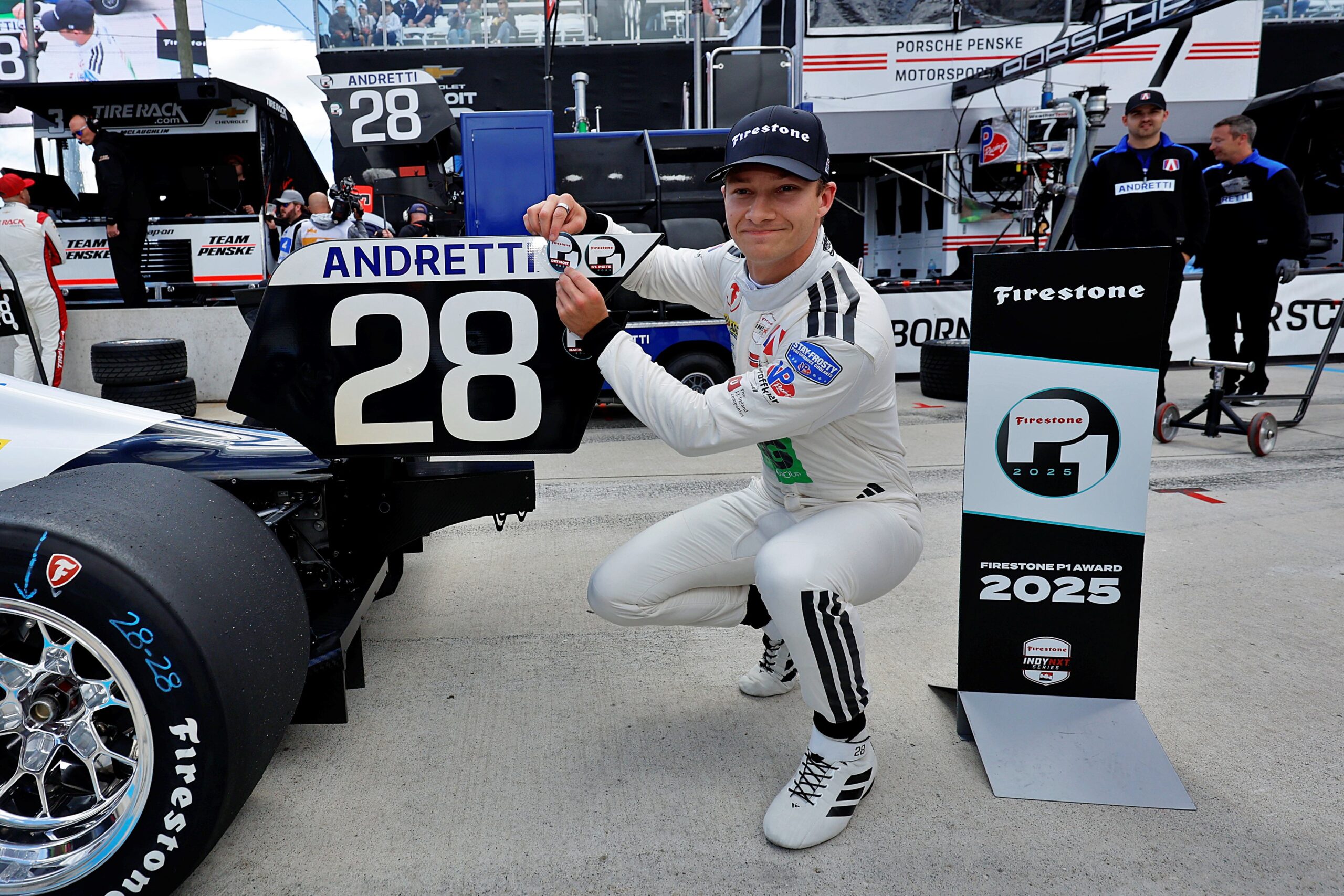 Hauger puxa 1-2 da Andretti na classificação da Indy NXT em Detroit. Collet é 4º