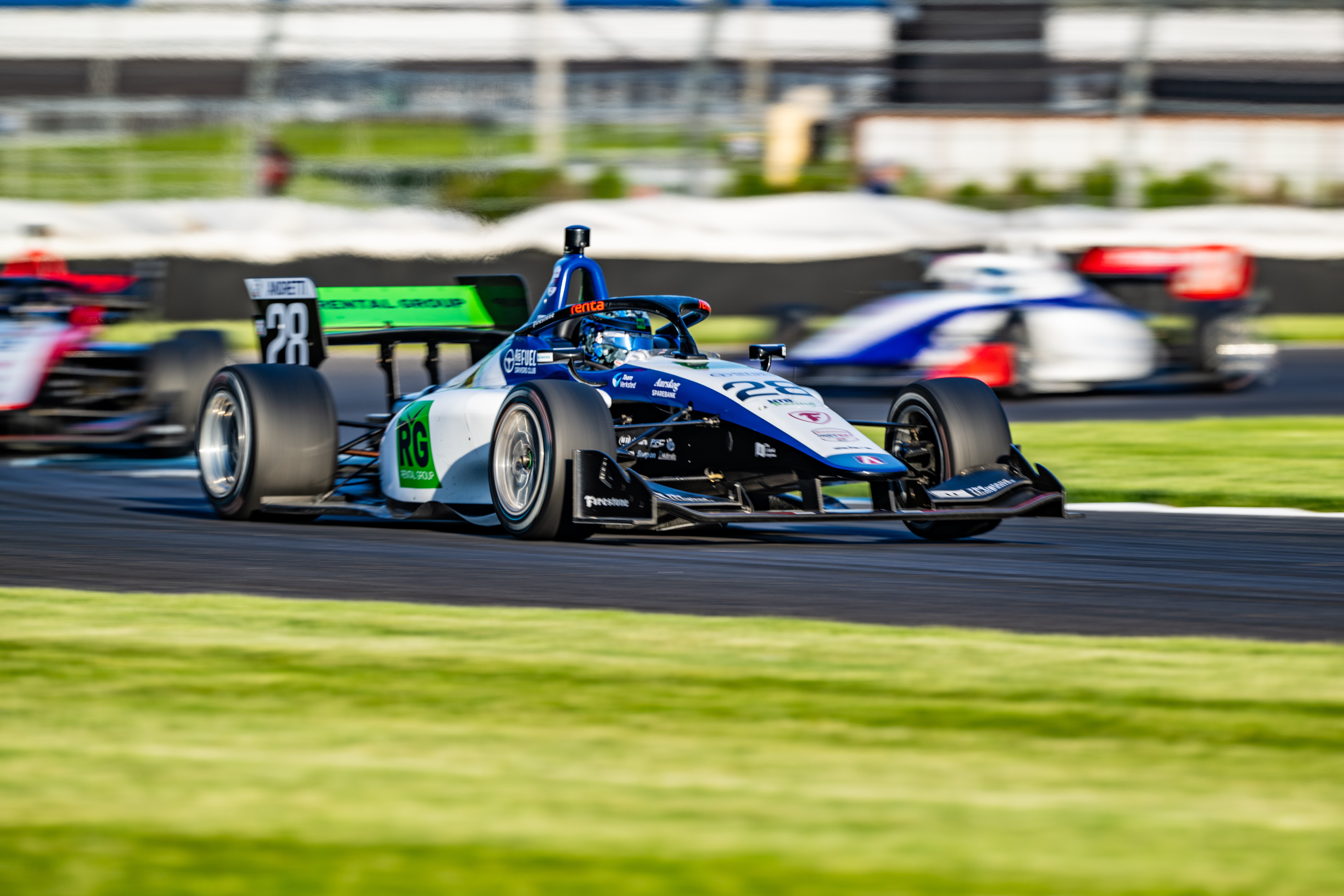 Hauger passa Hughes e vence corrida 2 da Indy NXT no misto de Indianápolis