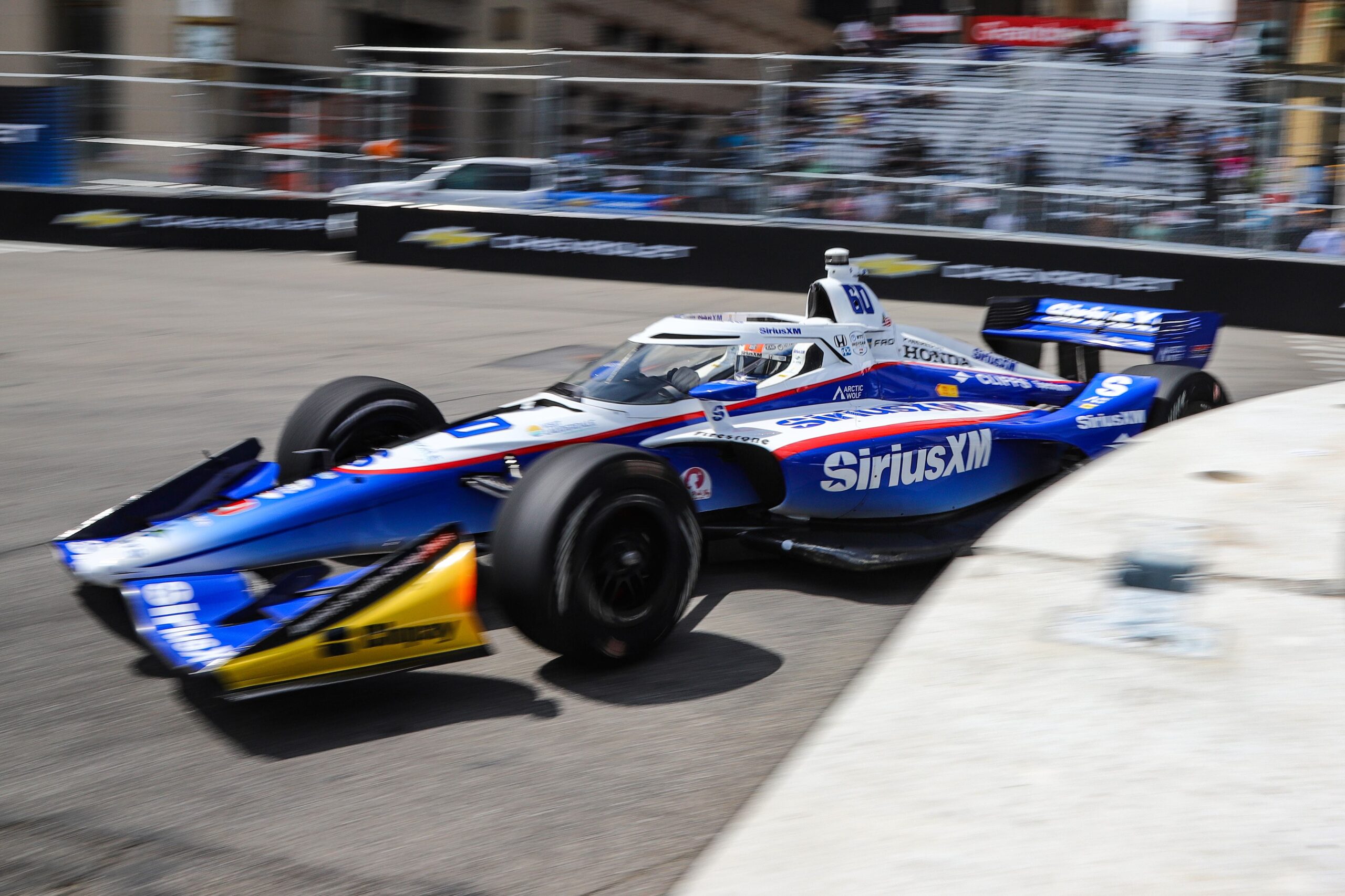 Rosenqvist admite susto e dores em acidente violento com Foster: “Bati forte o joelho”