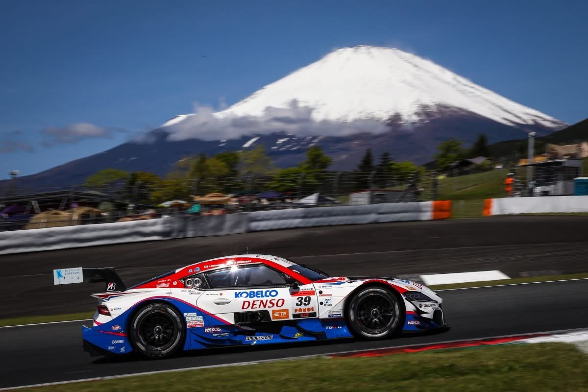 Fenestraz finaliza octavo en la clasificación del Super GT en Fuji; 1-2 de Toyota en GT500