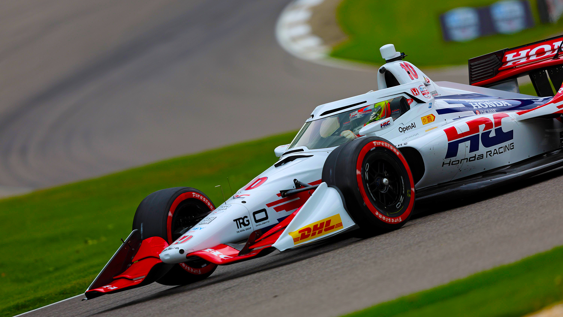 Palou domina la competencia y gana un lineal Gran Premio Alabama de Indy