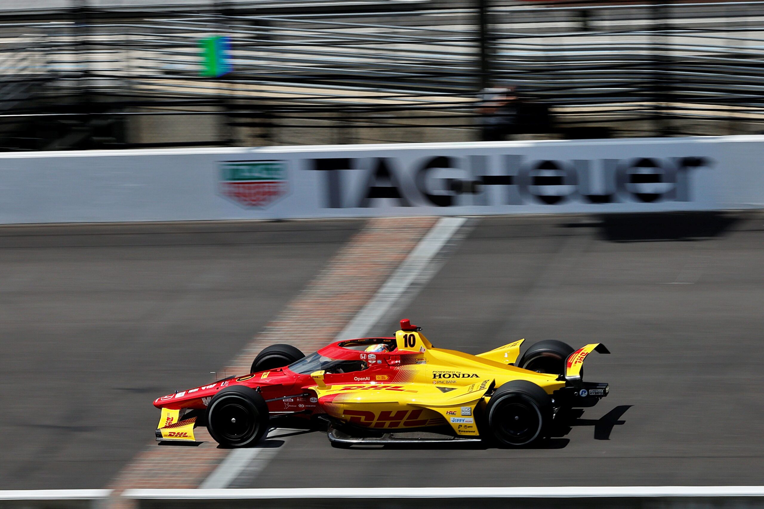 Palou supera Power e lidera TL2 das 500 Milhas de Indianápolis. Castroneves é 8º