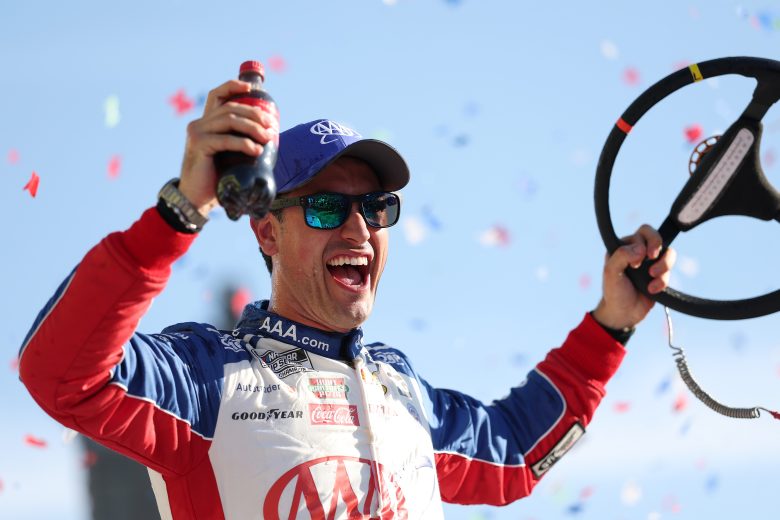 Logano vence 1ª de 2025 no Texas. Confira briga pelos playoffs da Nascar