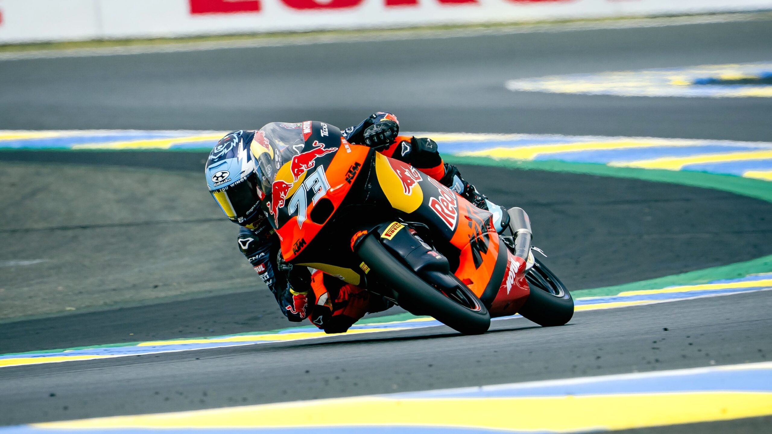 Perrone logra su mejor clasificación en Moto3 con el 7° puesto y Quiles hace su primera pole