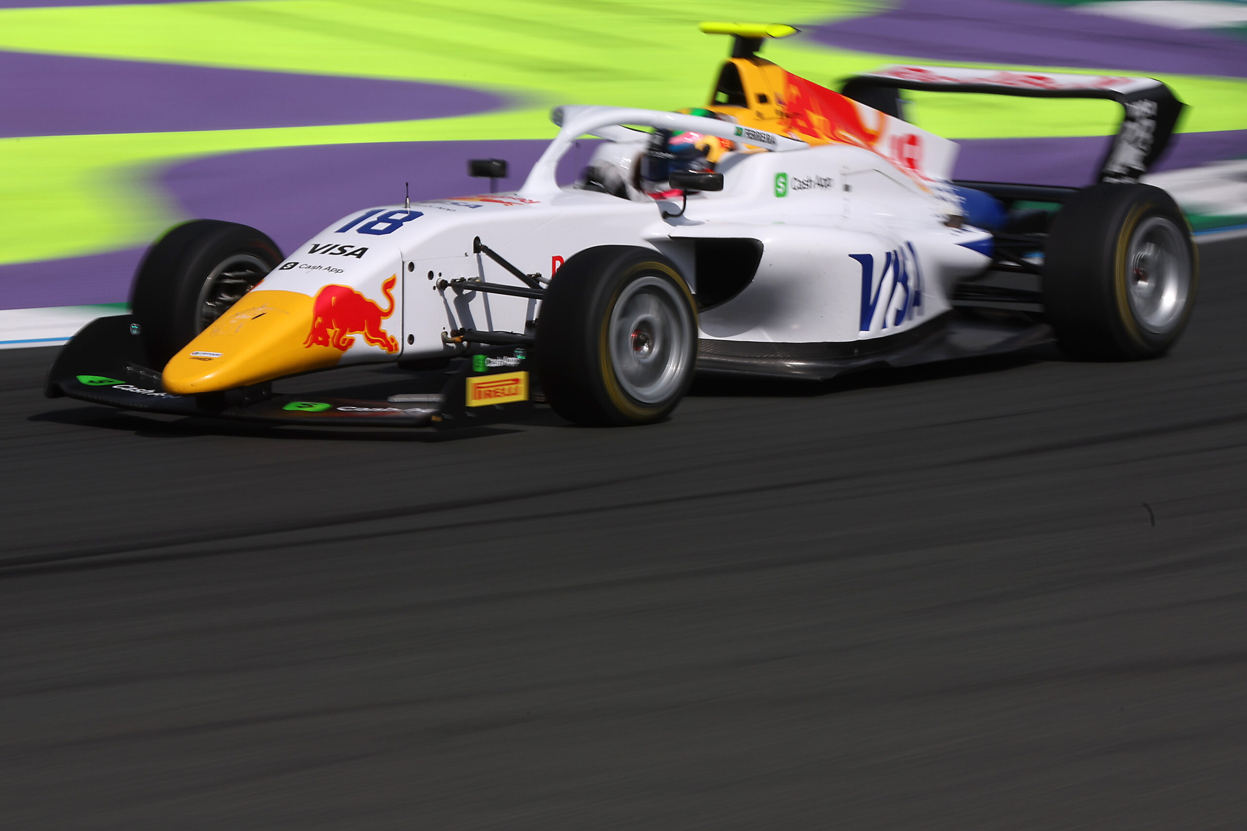F1 Academy vai passar na TV hoje? Onde assistir ao vivo à classificação em Miami