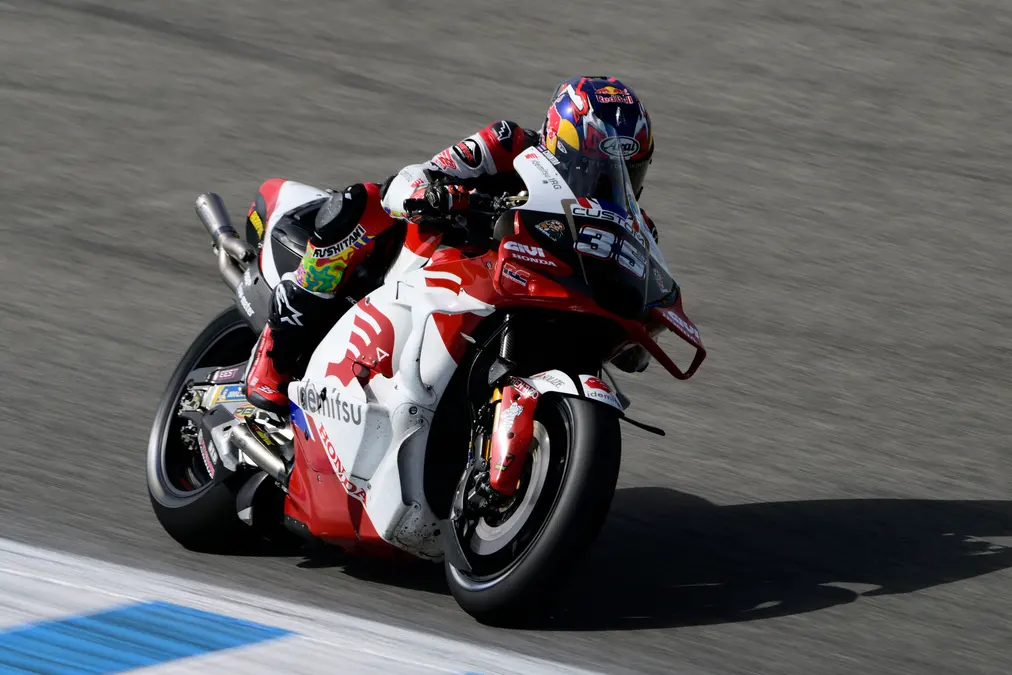 Chantra se somete a una operación en el brazo derecho tras el GP de España