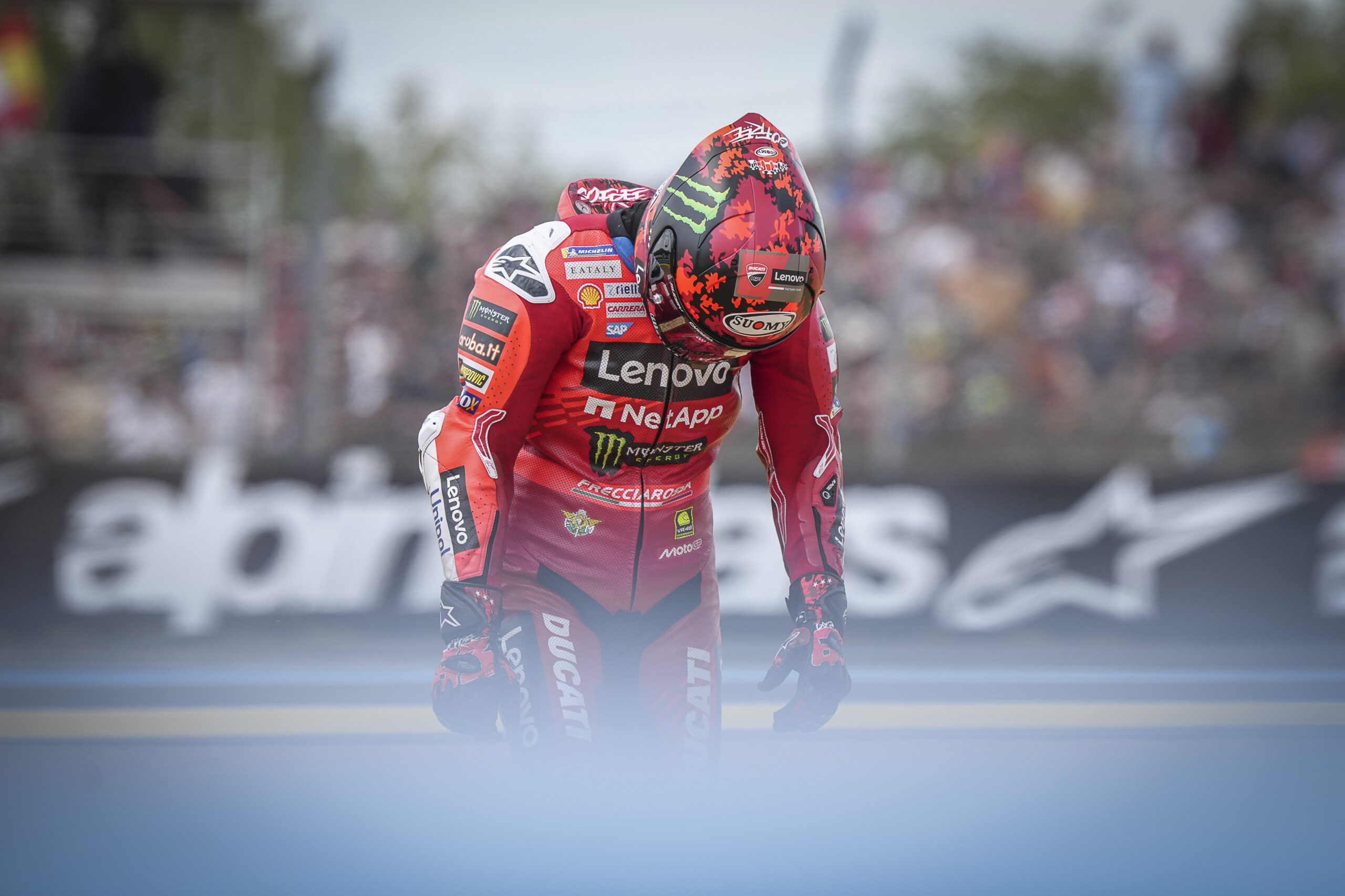 Bagnaia vê corrida “para esquecer” na França e esbraveja com Ducati: “Não dá respostas”