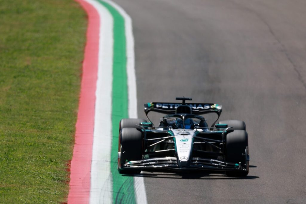 Russell celebra su «apuesta» por los neumáticos medios en Imola: «Valió la pena»