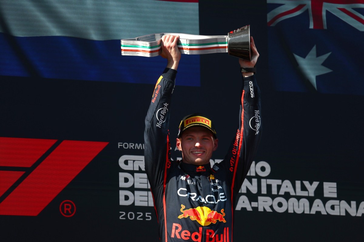 Verstappen iguala pódios de Schumacher na Ferrari com vitória no GP da Emília-Romanha