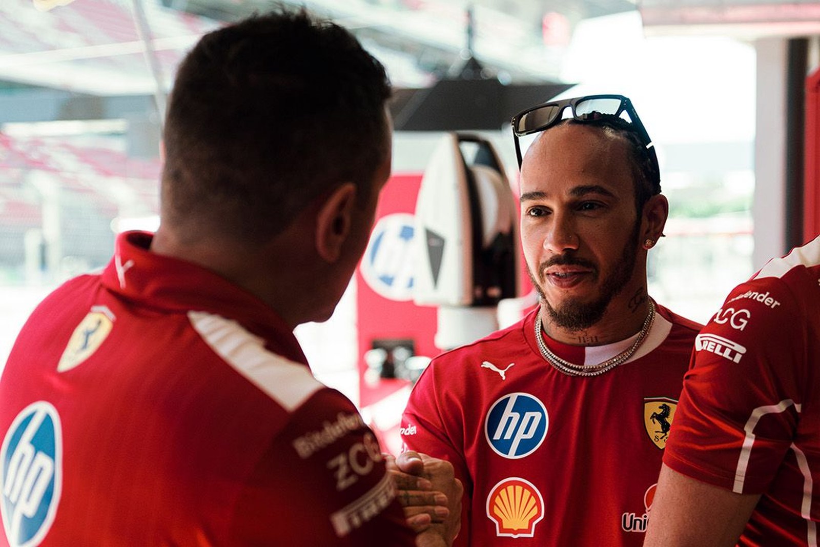 Hamilton expõe frustração com dia que “achei que seria bom” na Espanha: “Não deu certo”