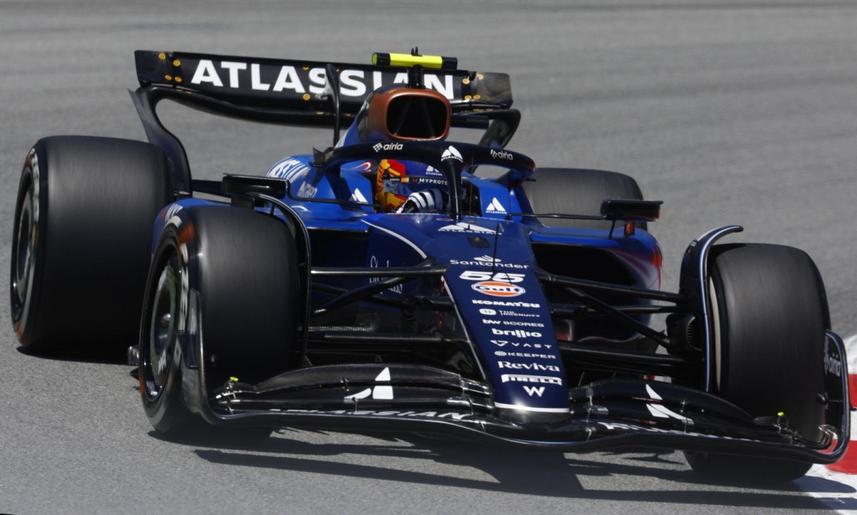Sainz diz que Williams tem “muito a entender e trabalhar” na Espanha: “Hoje foi duro”