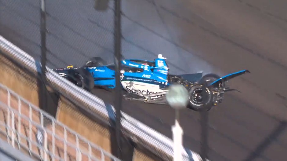 Armstrong perde controle e bate com força às vésperas da classificação da Indy 500