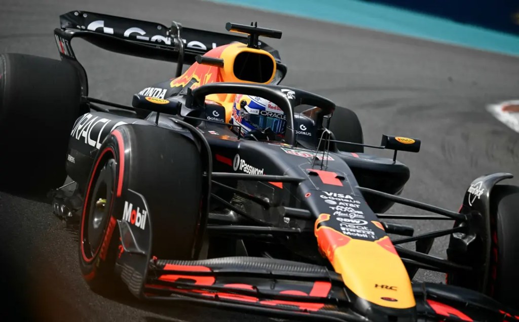 Red Bull se rinde y ya explora cómo copiar el sistema de frenado inteligente de McLaren