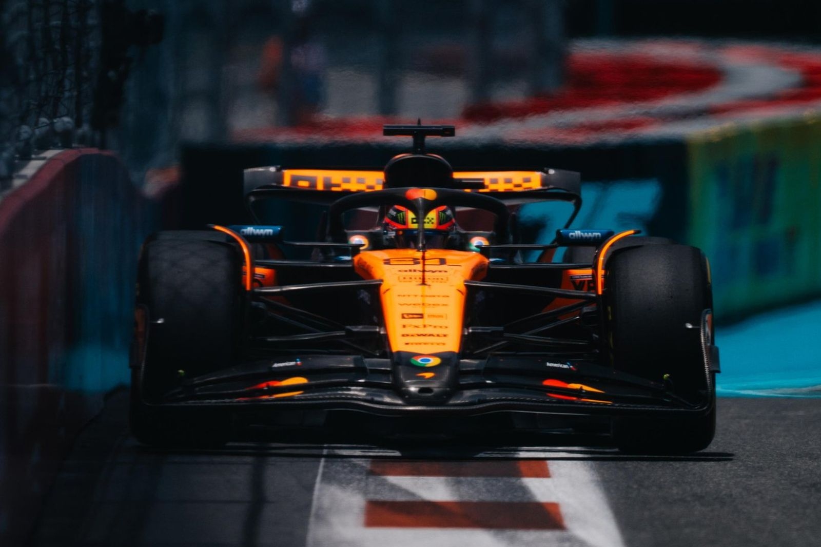 Piastri atribui perda de pole a travada no fim, mas vê McLaren “na luta” em sprint de Miami