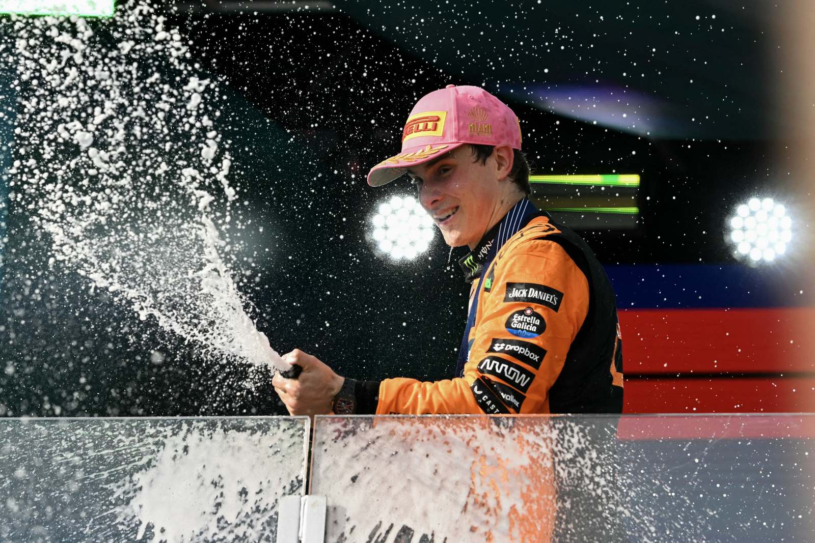 Piastri vê chance de duelo Hamilton × Rosberg contra Norris: “Queremos ser campeões”