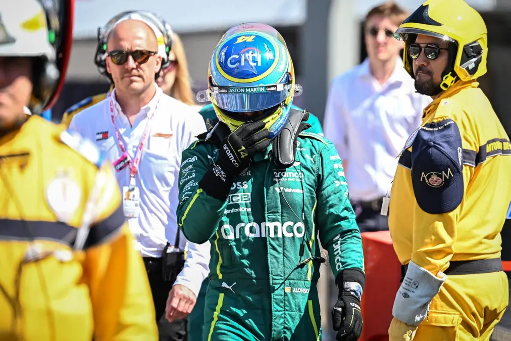Alonso ve una “oportunidad perdida” por abandono de Mónaco, pero se centra en 2026