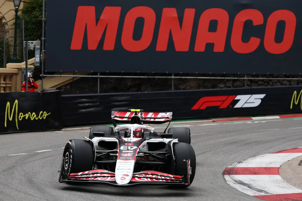 Bearman pierde 10 posiciones en grilla de GP de Mónaco por adelantar con bandera roja