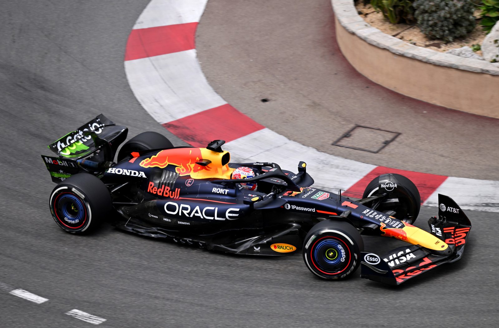 Red Bull vê evolução em carro e diz que nova diretiva sobre asas “muda regulamento” na F1