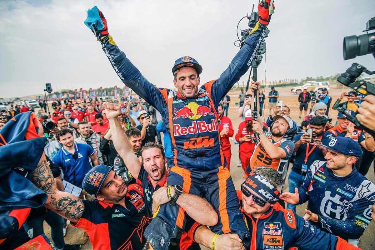 KTM recuerda «momentos increíbles» y lamenta retiro de Benavides: «No es fácil»