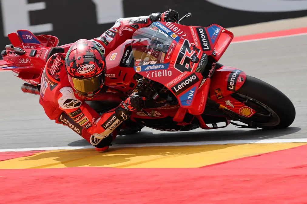 Bagnaia considera que el ajuste de frenos fue crucial para P3 en Aragón: “Más confianza”