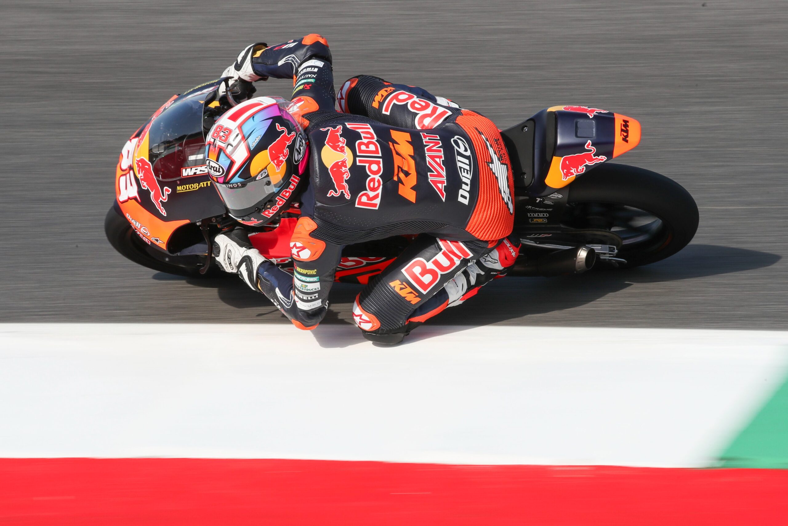 Carpe bate Rueda no fim e garante pole da Moto3 em Mugello. Quiles sai em 8º
