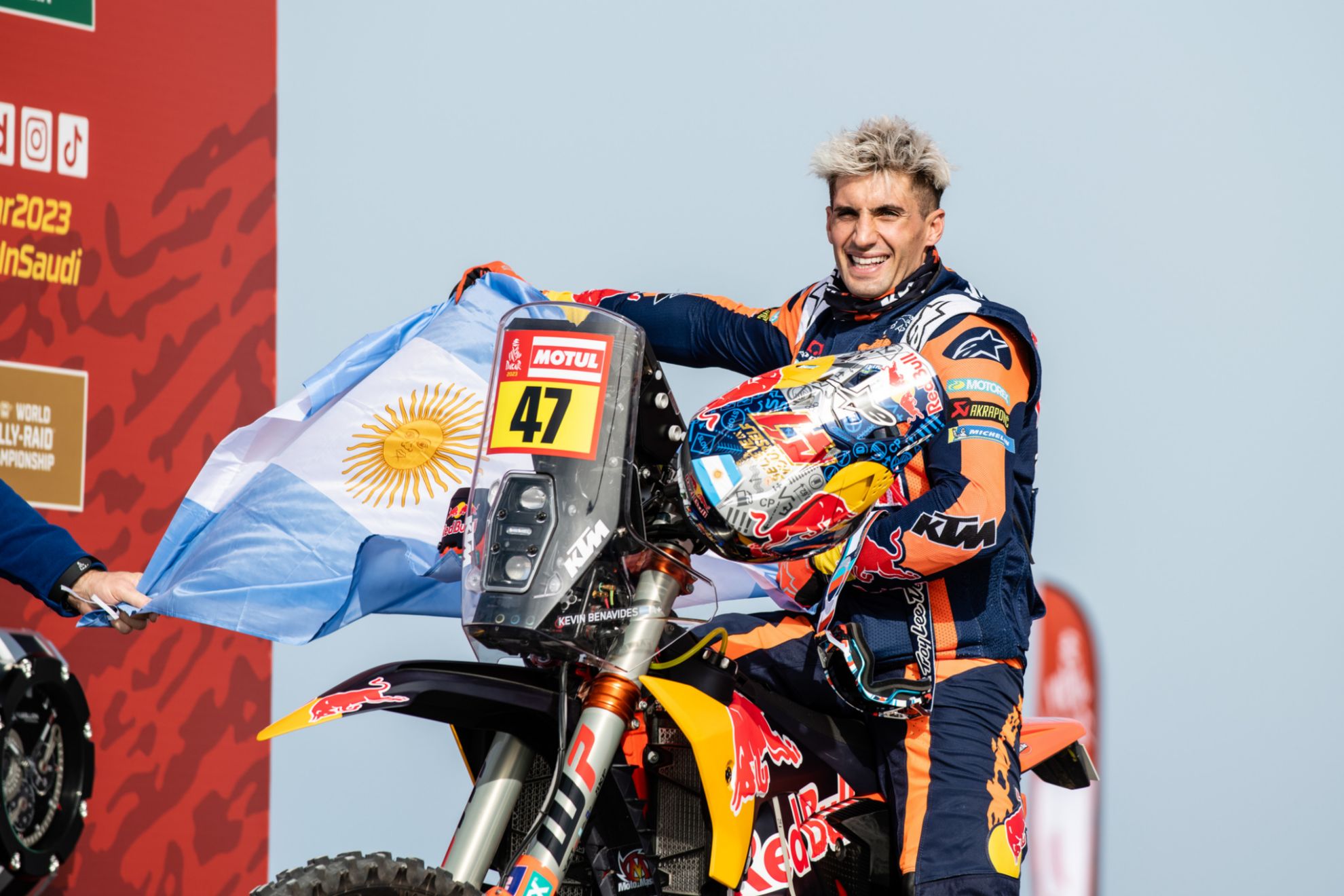 Kevin Benavides anuncia retiro de las motos en el Rally Dakar: «La decisión más sensata»