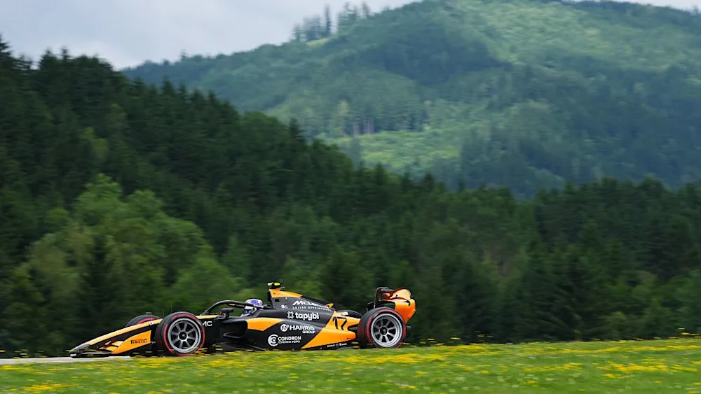 Dunne prevalece sobre Minì y comanda entrenamiento libre de F2 en Austria