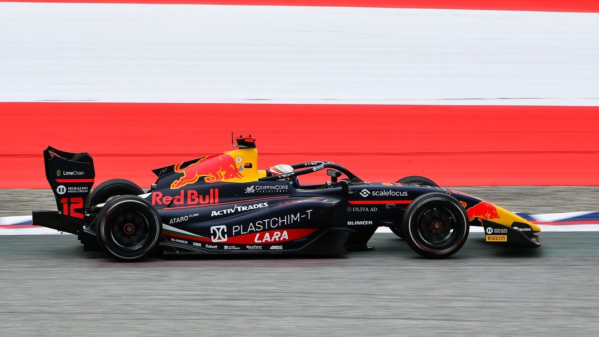 Tsolov conquista la pole position de la Fórmula 3 en Austria; León es 13° y Ramos, 16°