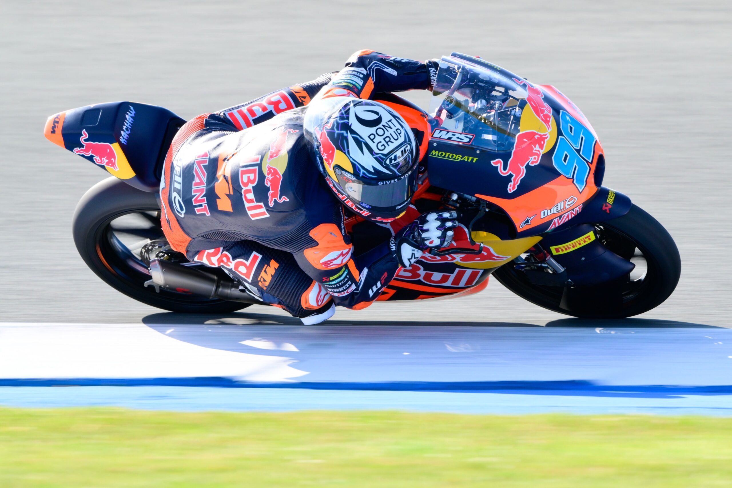 Rueda aproveita bandeira vermelha na última volta e vence GP dos Países Baixos da Moto3