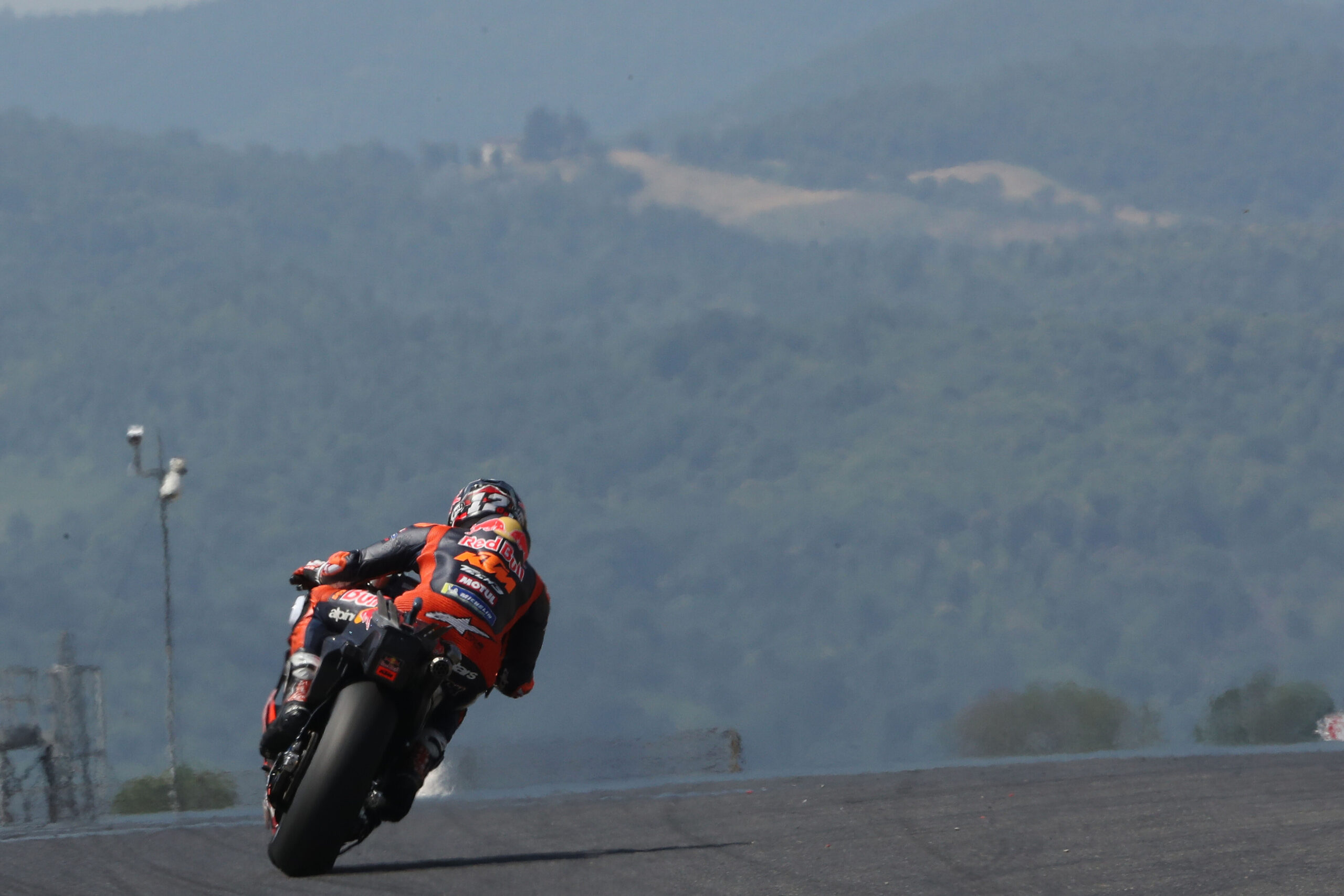 Viñales frustra domínio da Ducati e lidera dia de treinos da MotoGP em Mugello