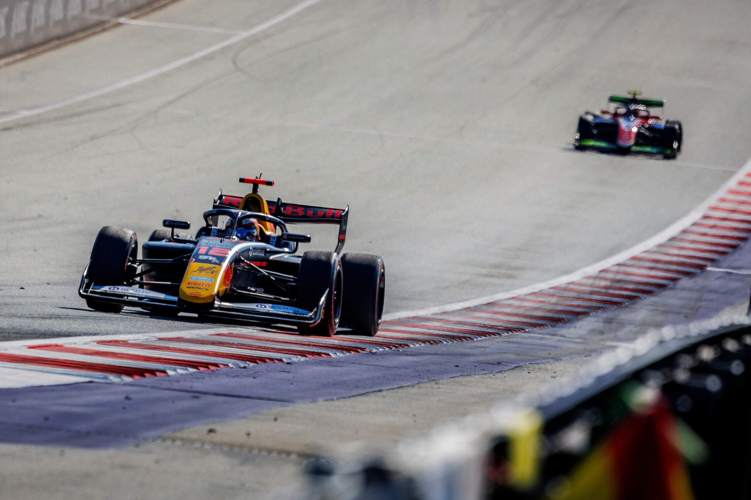 Tsolov domina sin objeciones y gana la segunda carrera de F3 en Austria; León, 13°